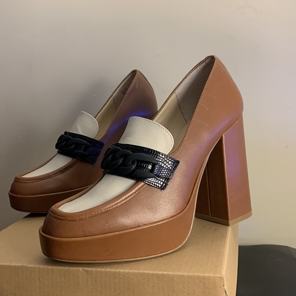 Cognac Blend Heeled Loafers sz 8.5 - Picture 3 of 17